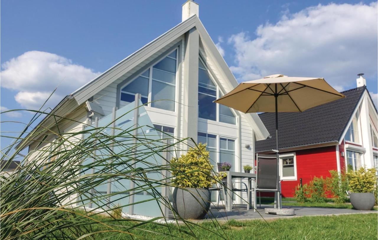 Beach Front Home In Zerpenschleuse With Wifi Экстерьер фото