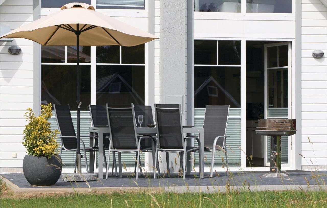 Beach Front Home In Zerpenschleuse With Wifi Экстерьер фото