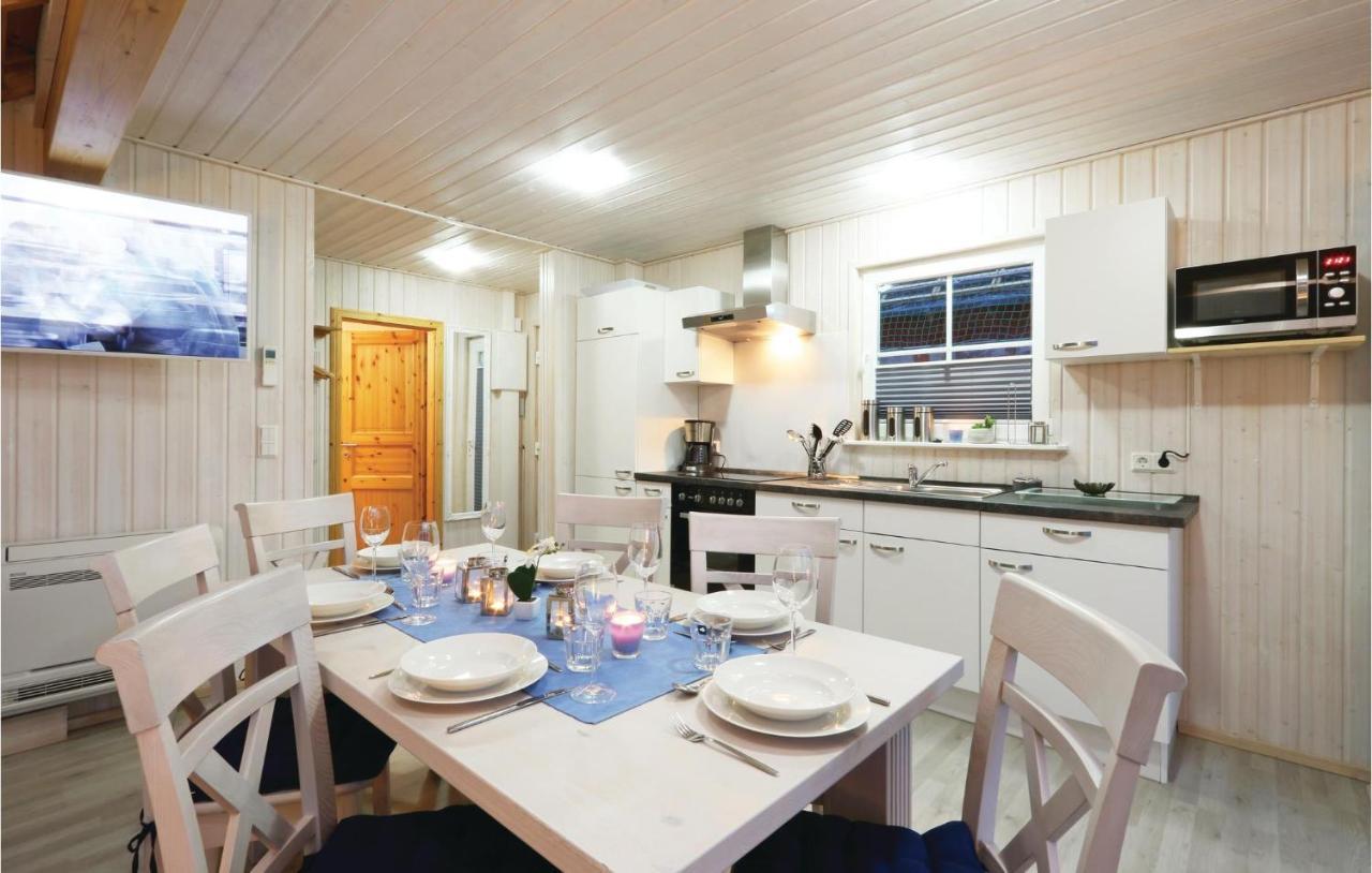 Beach Front Home In Zerpenschleuse With Wifi Экстерьер фото