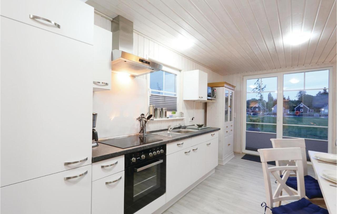 Beach Front Home In Zerpenschleuse With Wifi Экстерьер фото